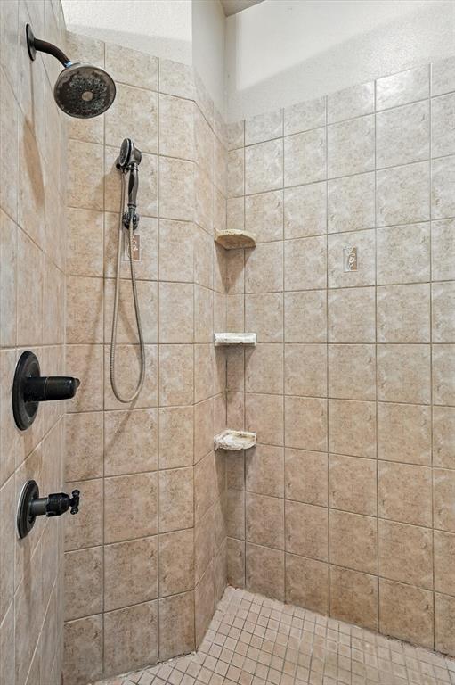8424 Marianna Way Property Photo 17