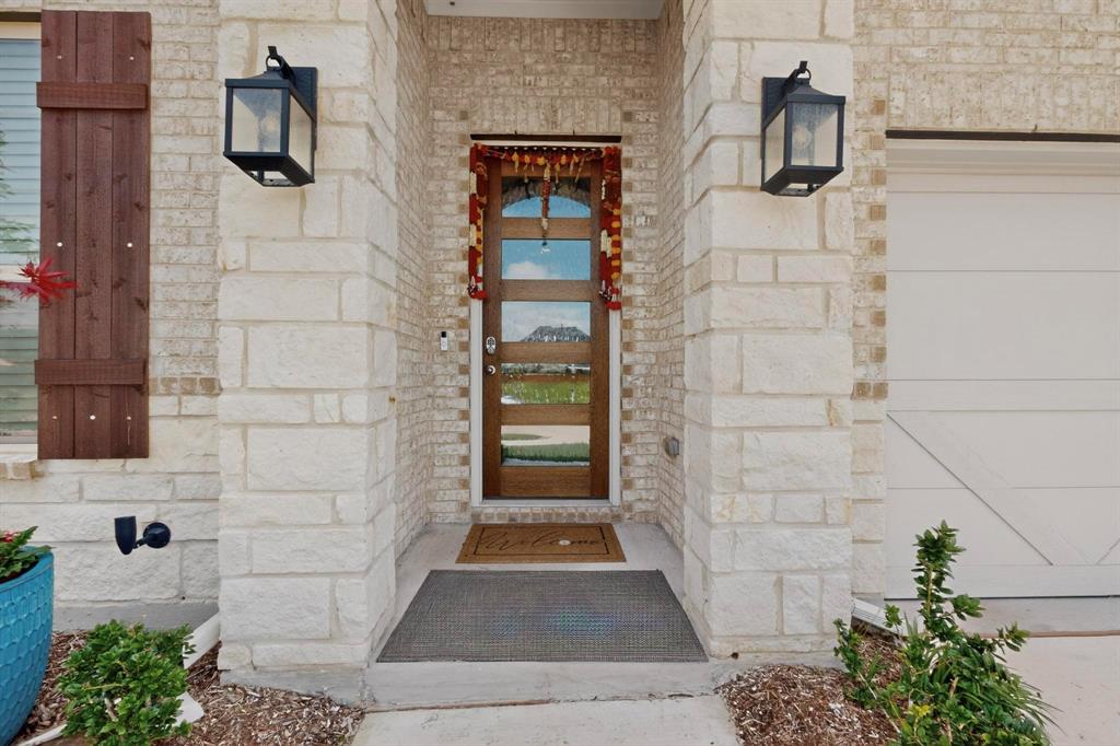 16716 Freshwater Drive Property Photo 6