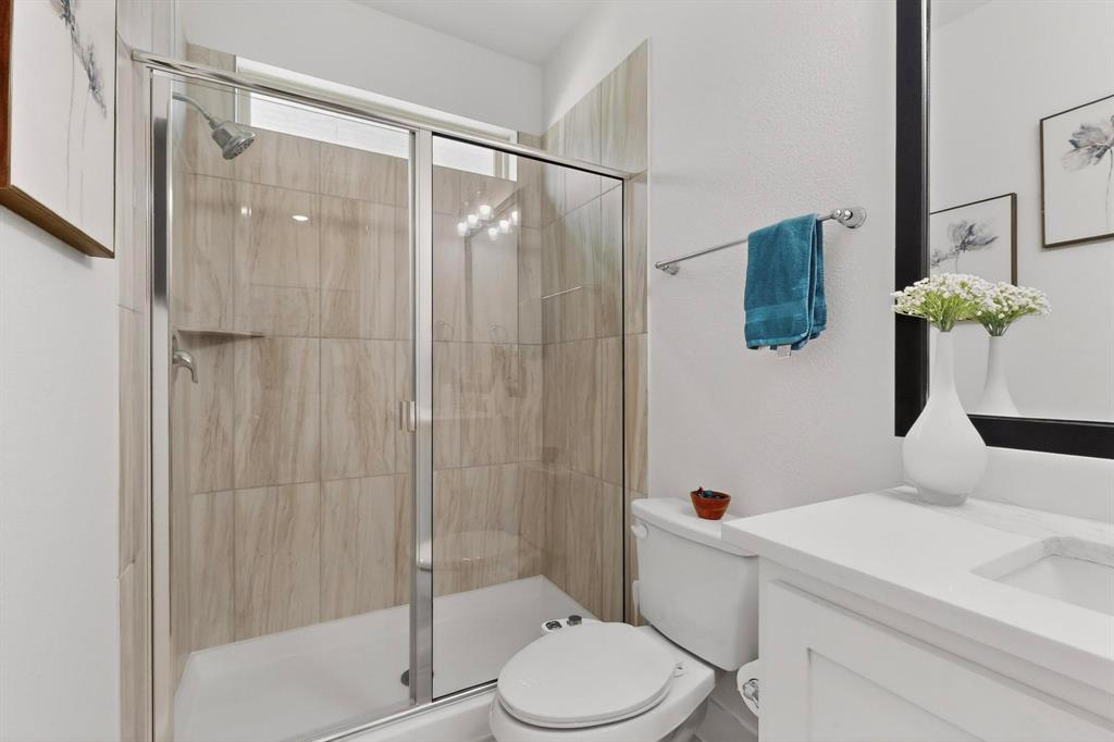 16716 Freshwater Drive Property Photo 27