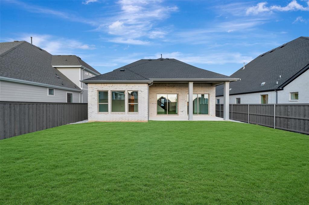 3739 Bermuda Grass Way Property Photo 2