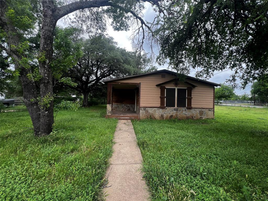 319 Ridgecrest Court Property Photo 1