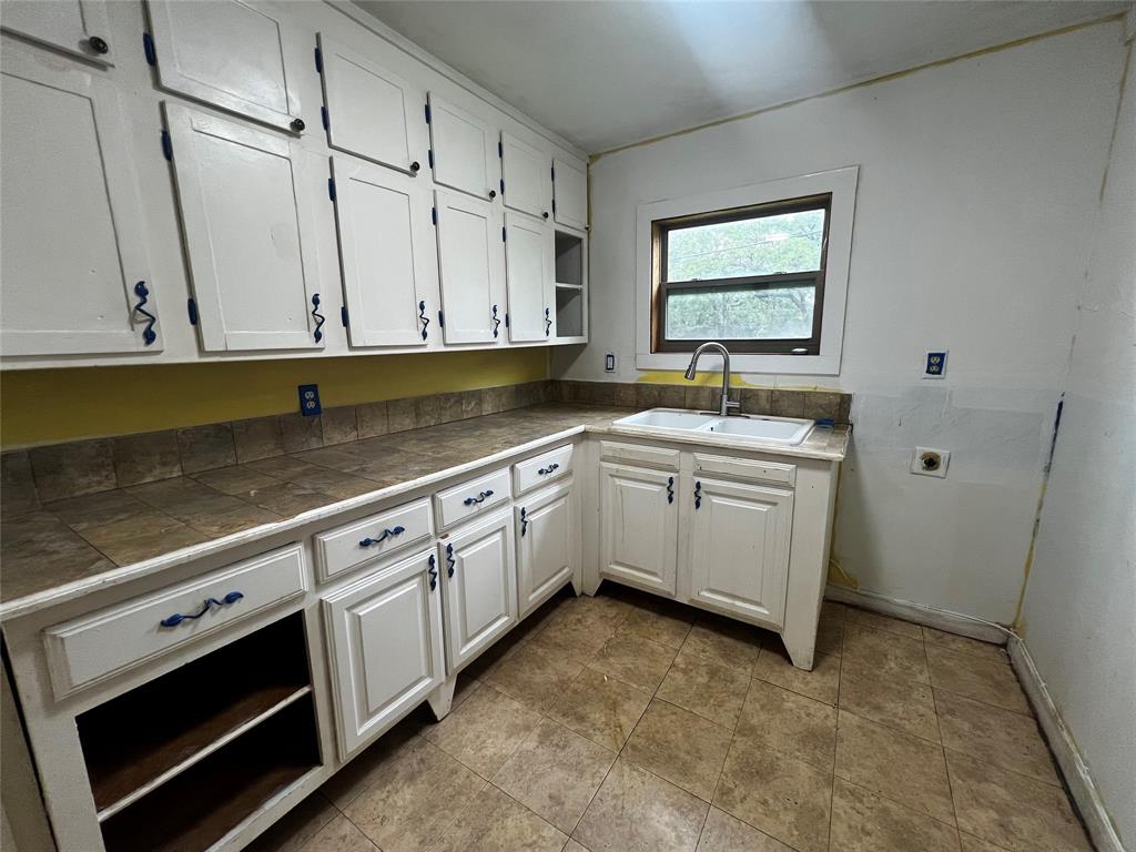 319 Ridgecrest Court Property Photo 6