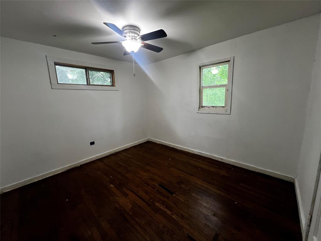 319 Ridgecrest Court Property Photo 8