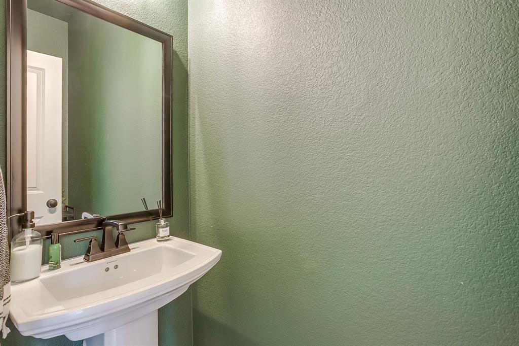 4817 Iron Club Lane Property Photo 7