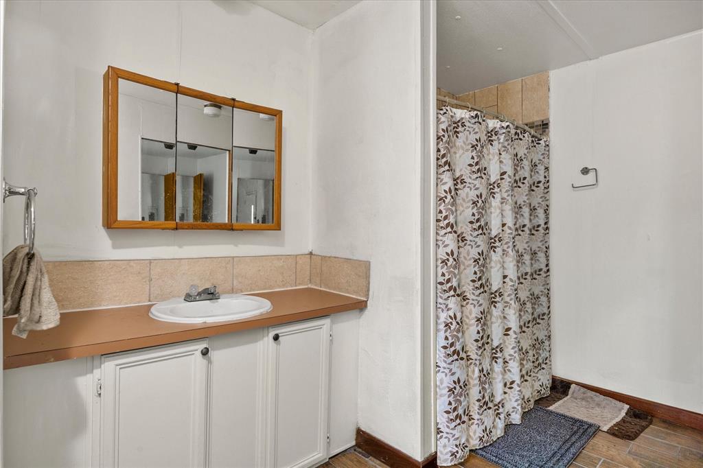5429 Fm 2874 Property Photo 10