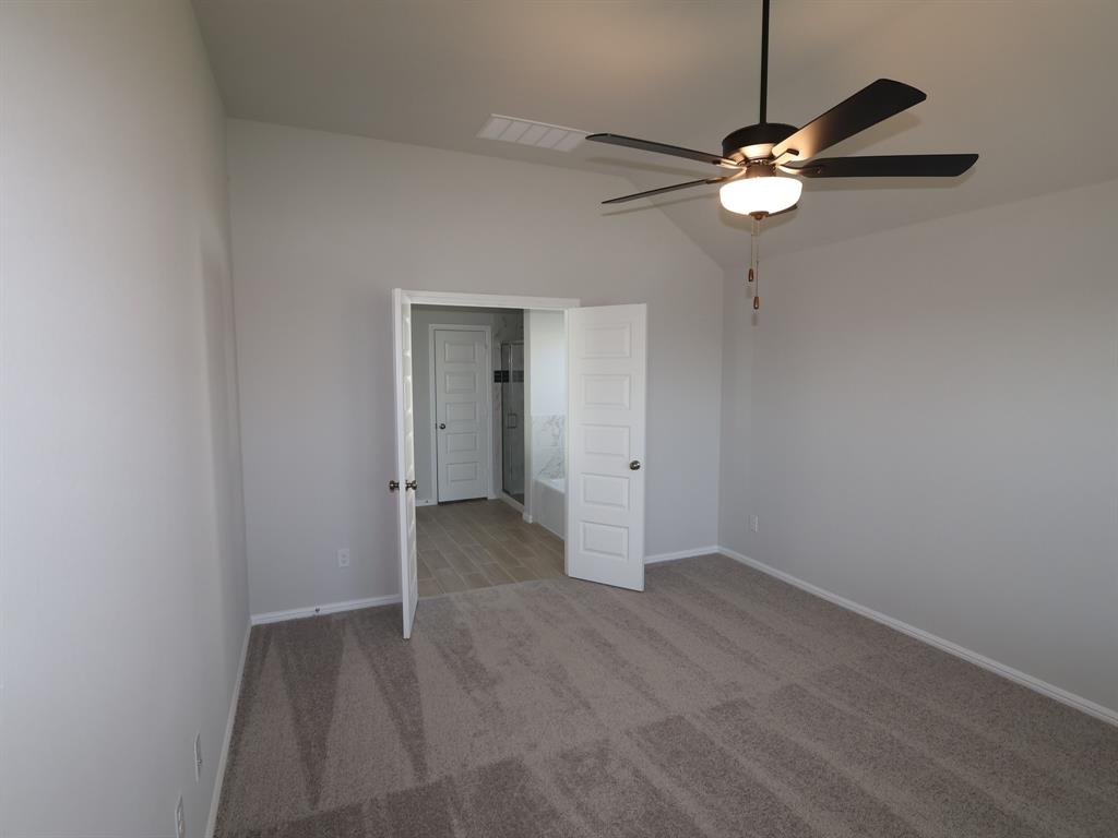 3708 Yarrow Drive Property Photo 5