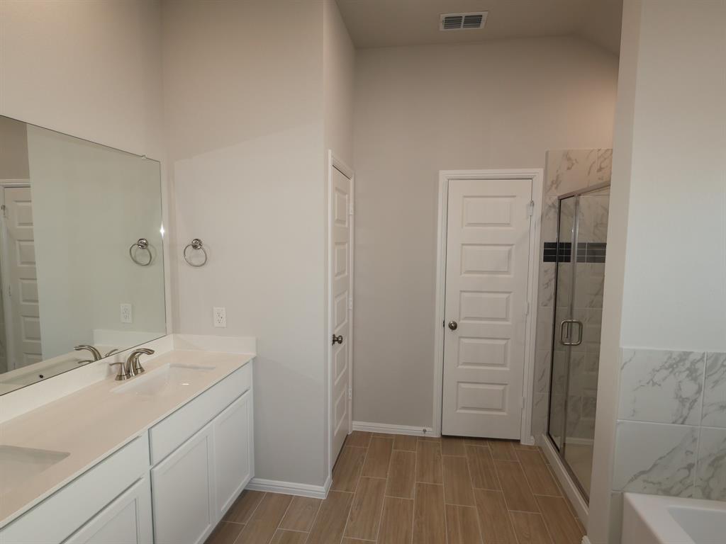 3708 Yarrow Drive Property Photo 6