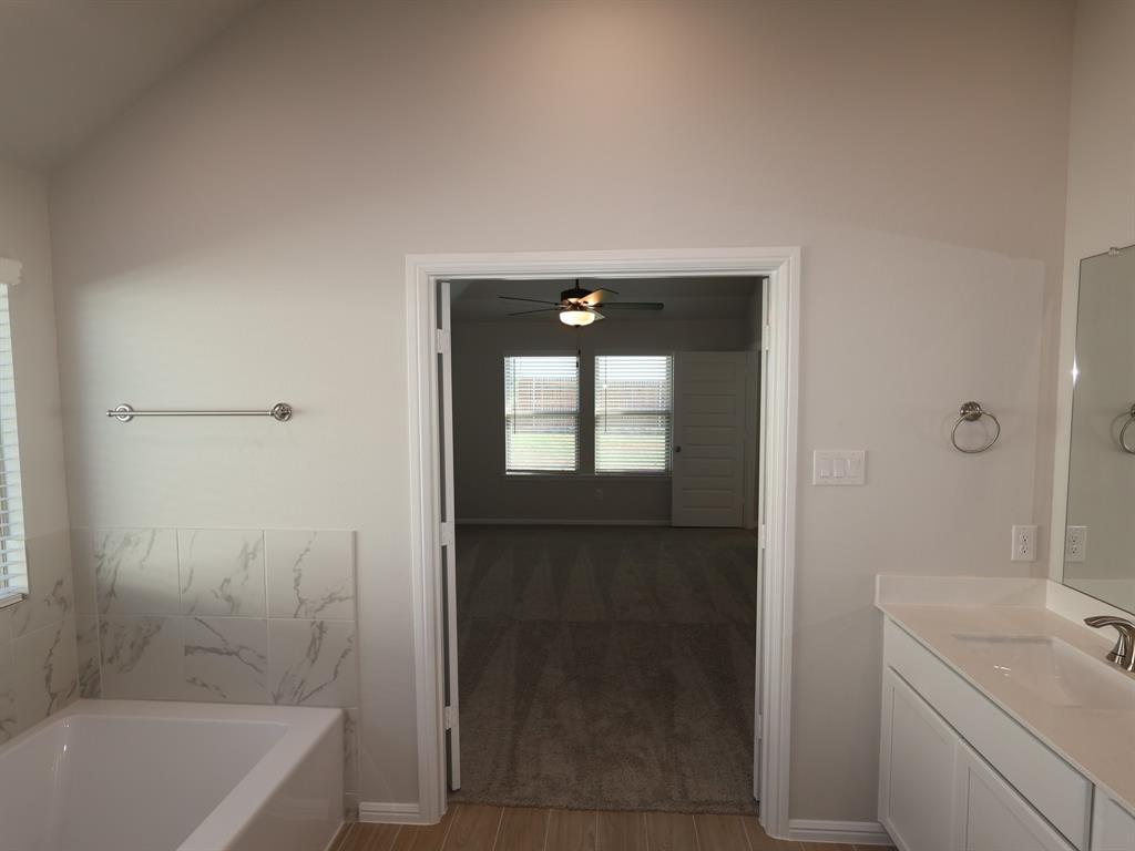 3708 Yarrow Drive Property Photo 7