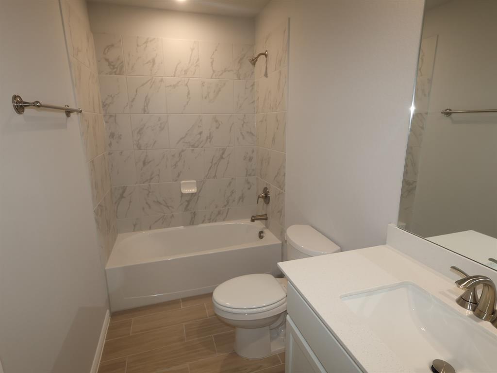 3708 Yarrow Drive Property Photo 9
