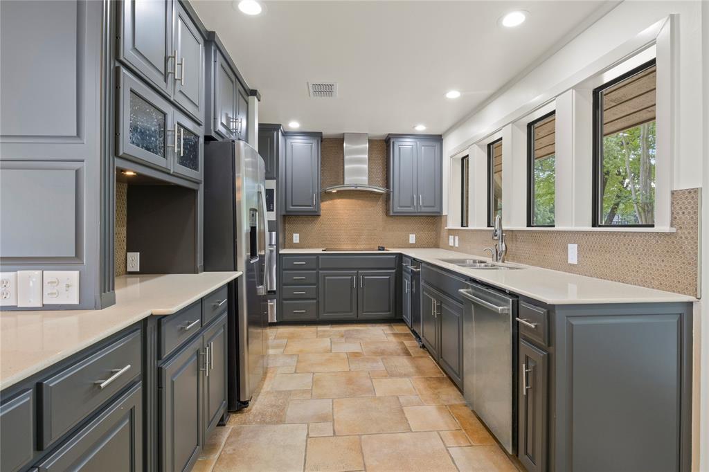 360 County Road 2136 Property Photo 10