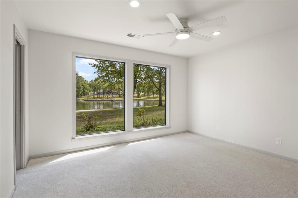 360 County Road 2136 Property Photo 23