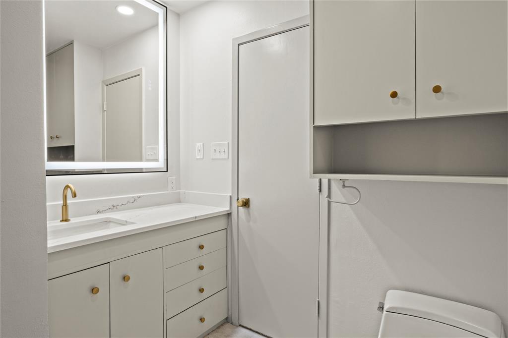 360 County Road 2136 Property Photo 25
