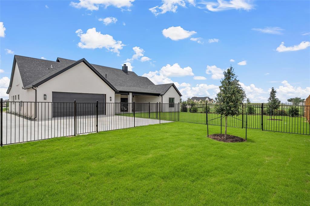 36 Pinehurst Drive Property Photo 32