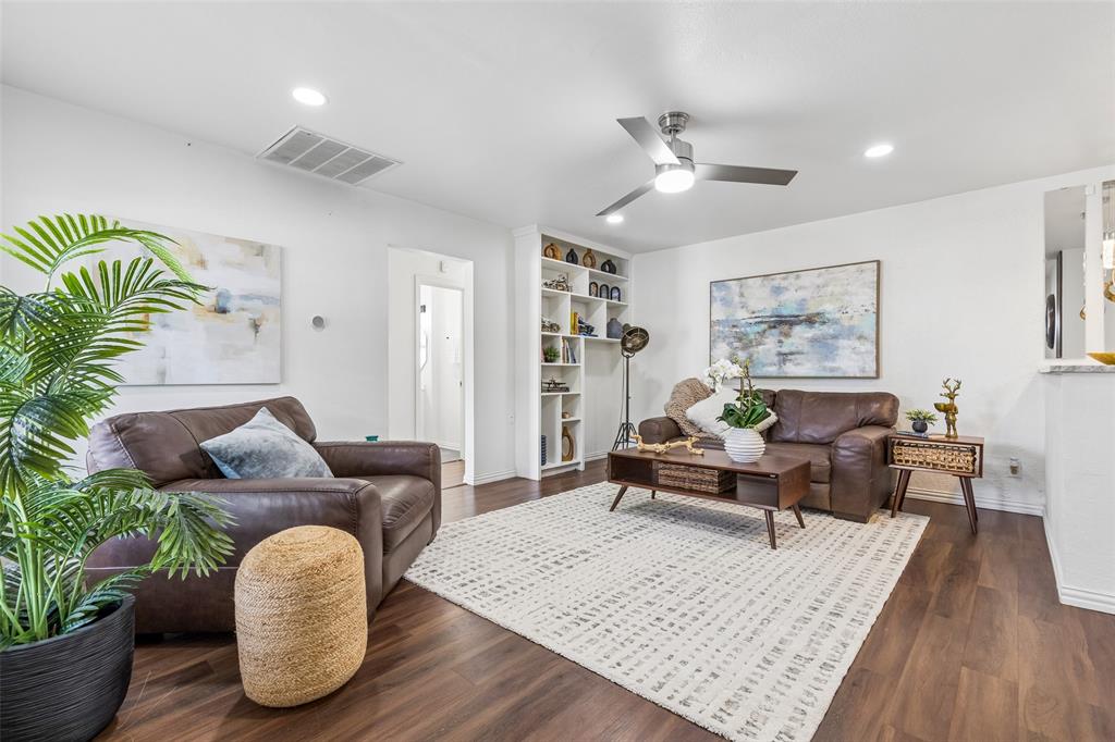 5111 Stoneleigh Avenue Property Photo 10