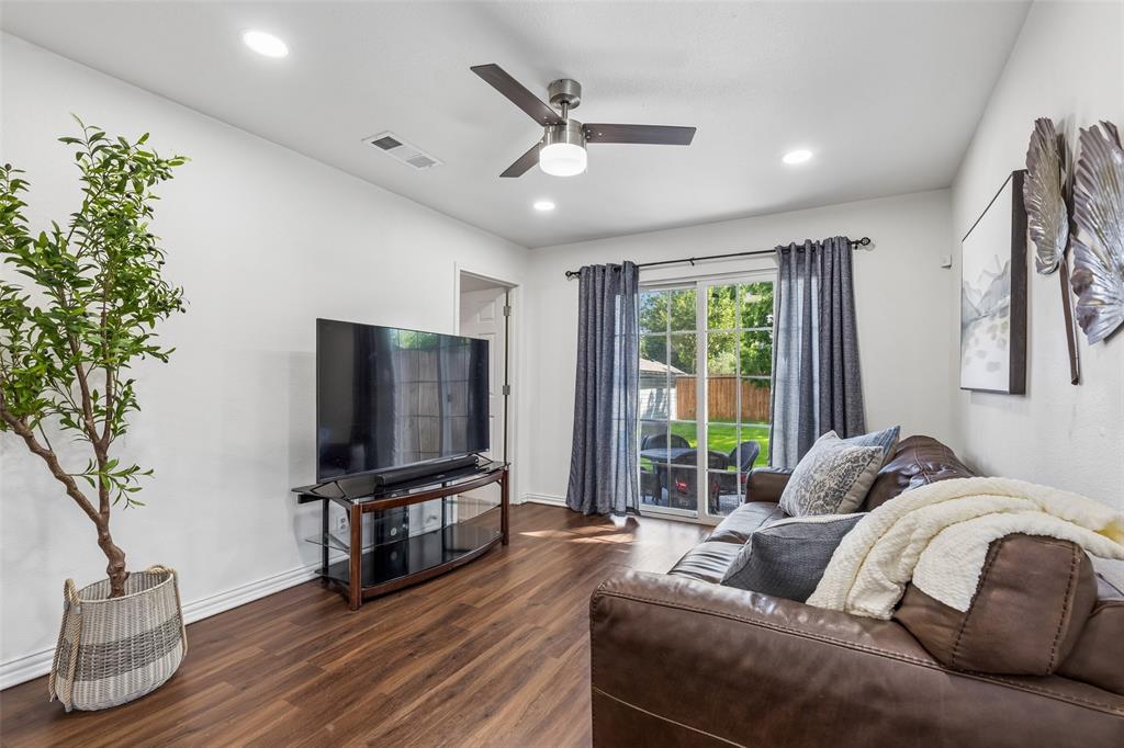 5111 Stoneleigh Avenue Property Photo 14
