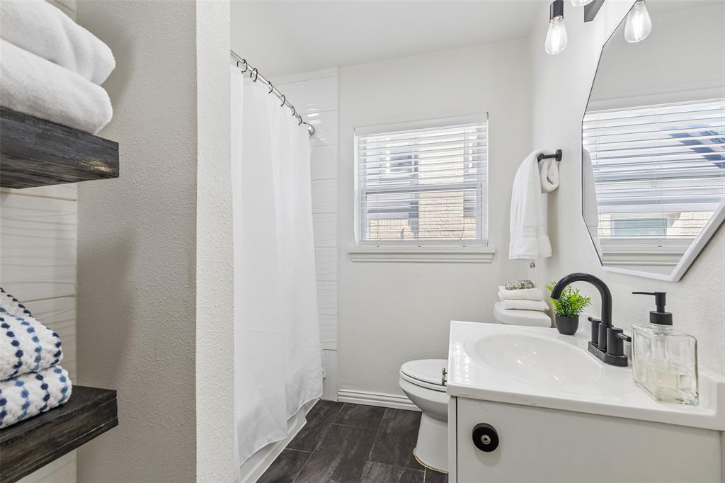 5111 Stoneleigh Avenue Property Photo 21