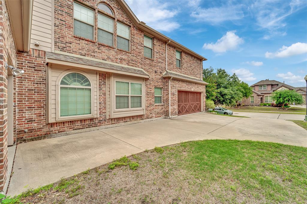 2130 Nocona Drive Property Photo 4