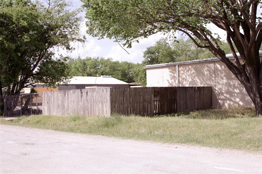 213 Valley Lane Property Photo 24