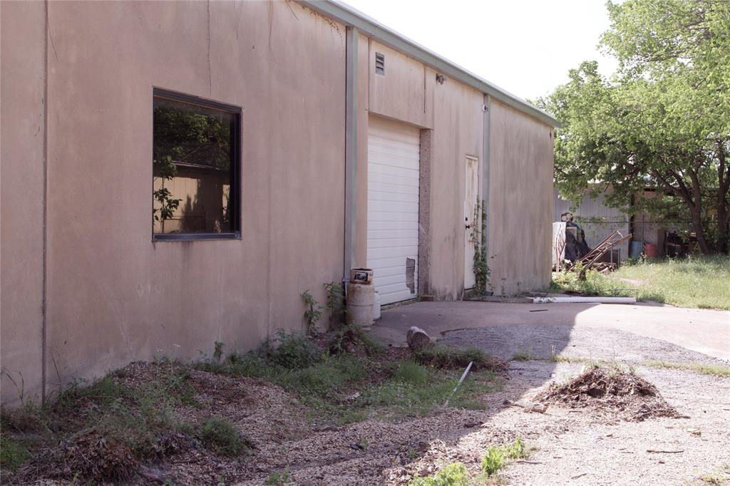 213 Valley Lane Property Photo 29