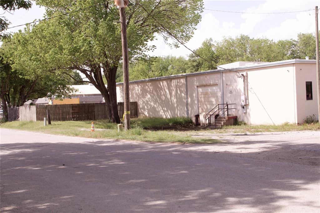 213 Valley Lane Property Photo 32