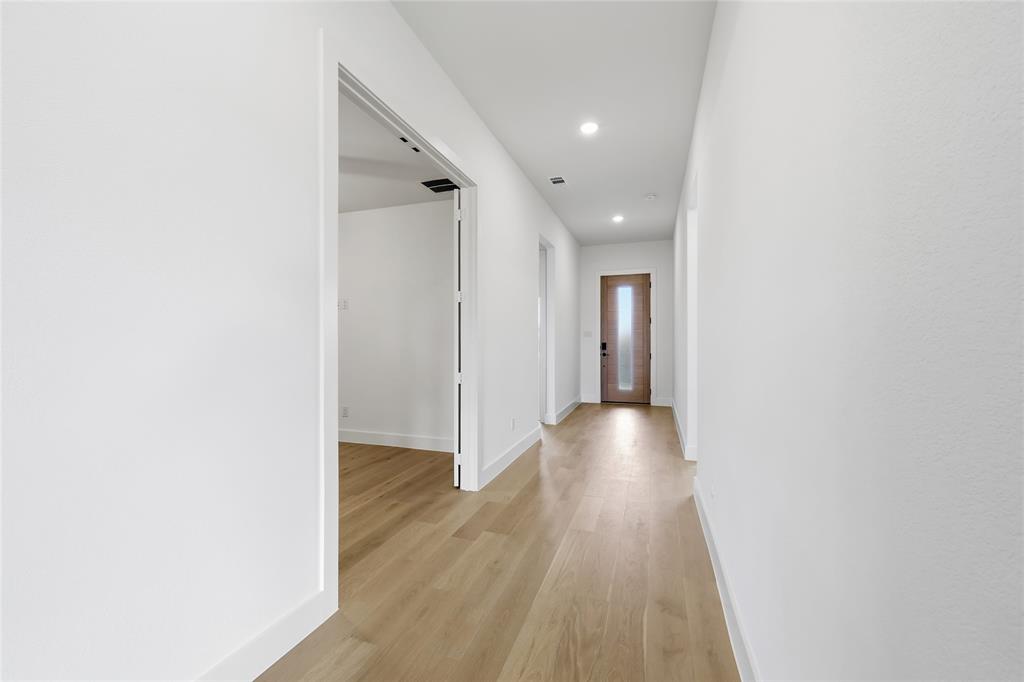 826 Feathergrass Court Property Photo 10