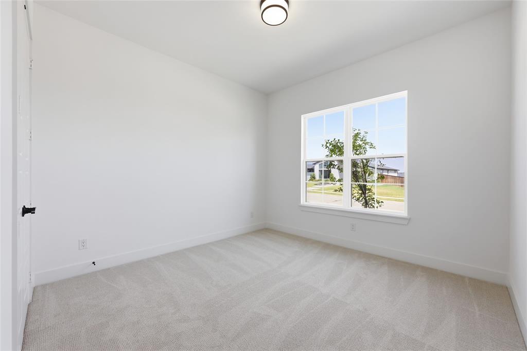 826 Feathergrass Court Property Photo 11
