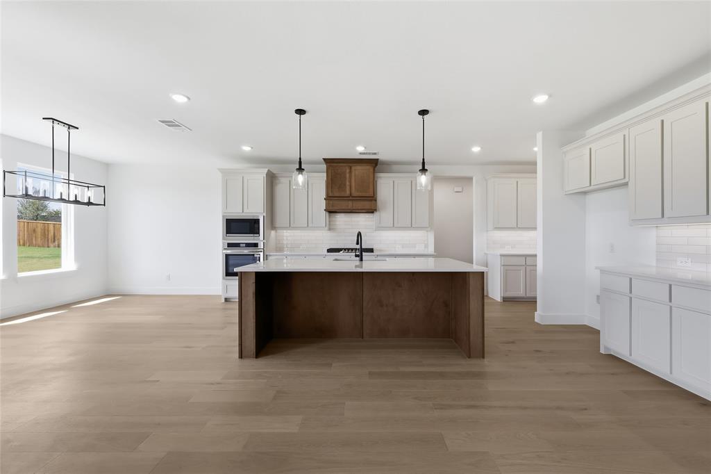 826 Feathergrass Court Property Photo 16
