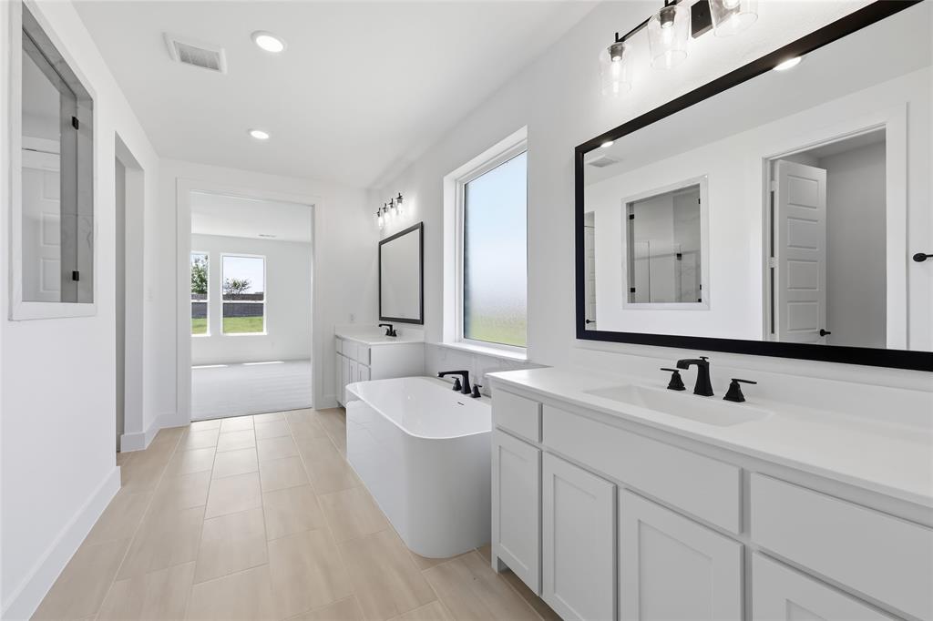 826 Feathergrass Court Property Photo 21