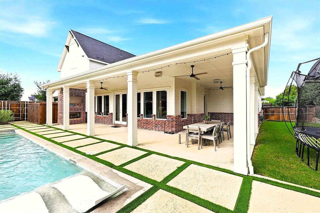 1104 Van Drive Property Photo 14
