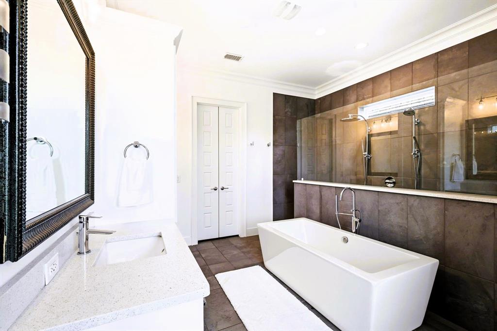 1104 Van Drive Property Photo 21