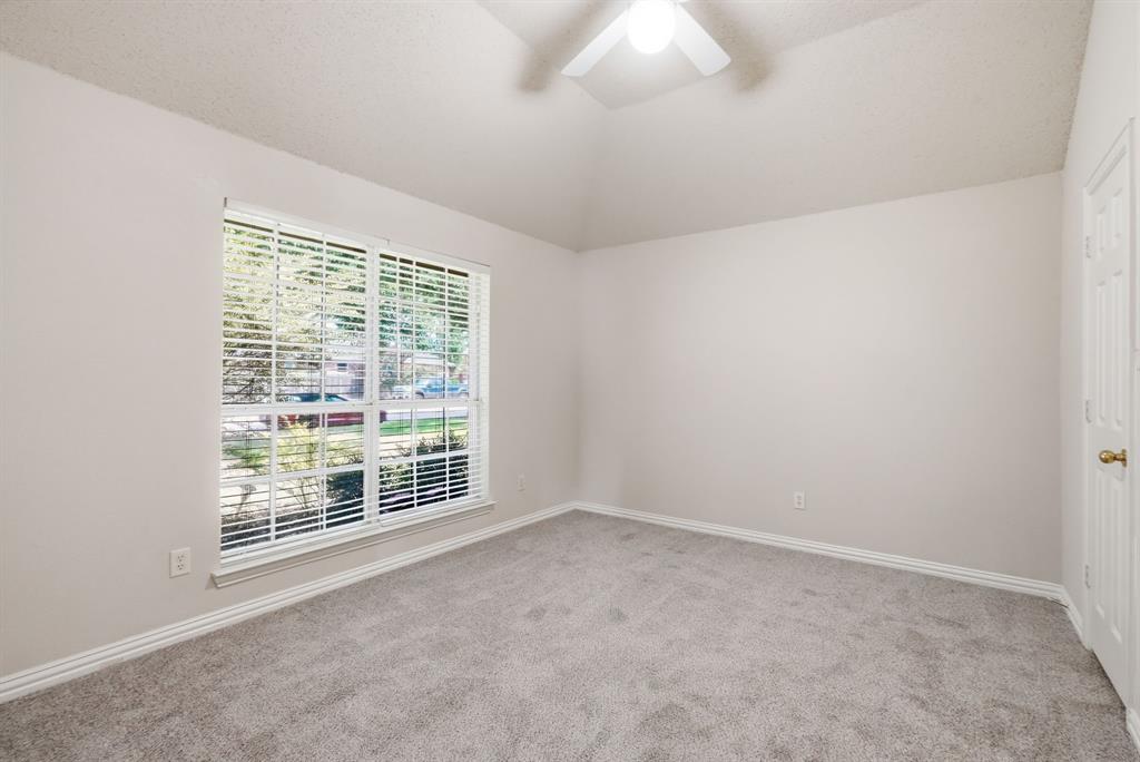 1121 Sw Hillside Drive Property Photo 15