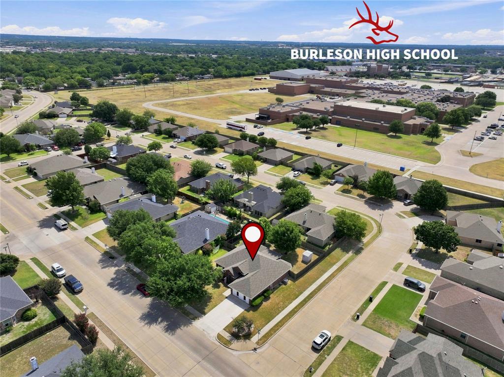 1121 Sw Hillside Drive Property Photo 36