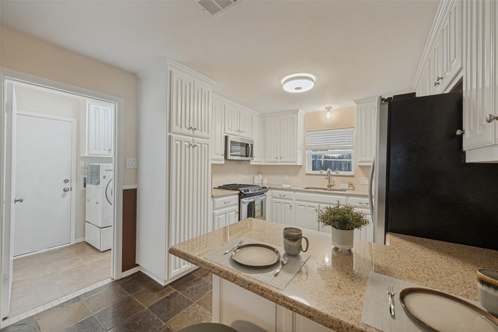 6316 Tosca Drive Property Photo 11