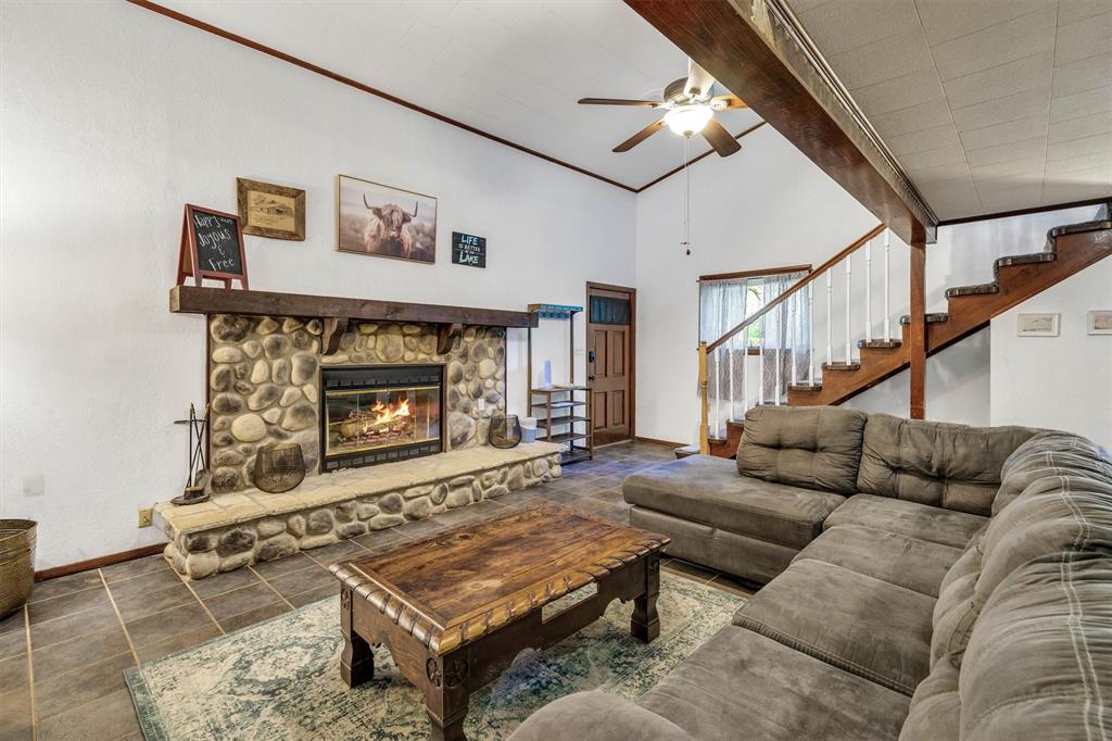 112 Two Feather Property Photo 21