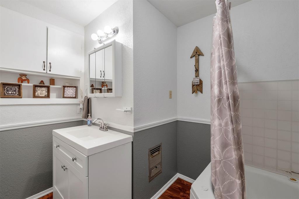 112 Two Feather Property Photo 26