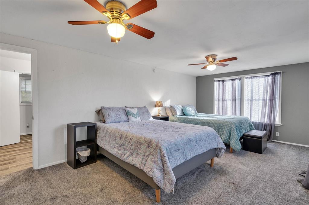 112 Two Feather Property Photo 29
