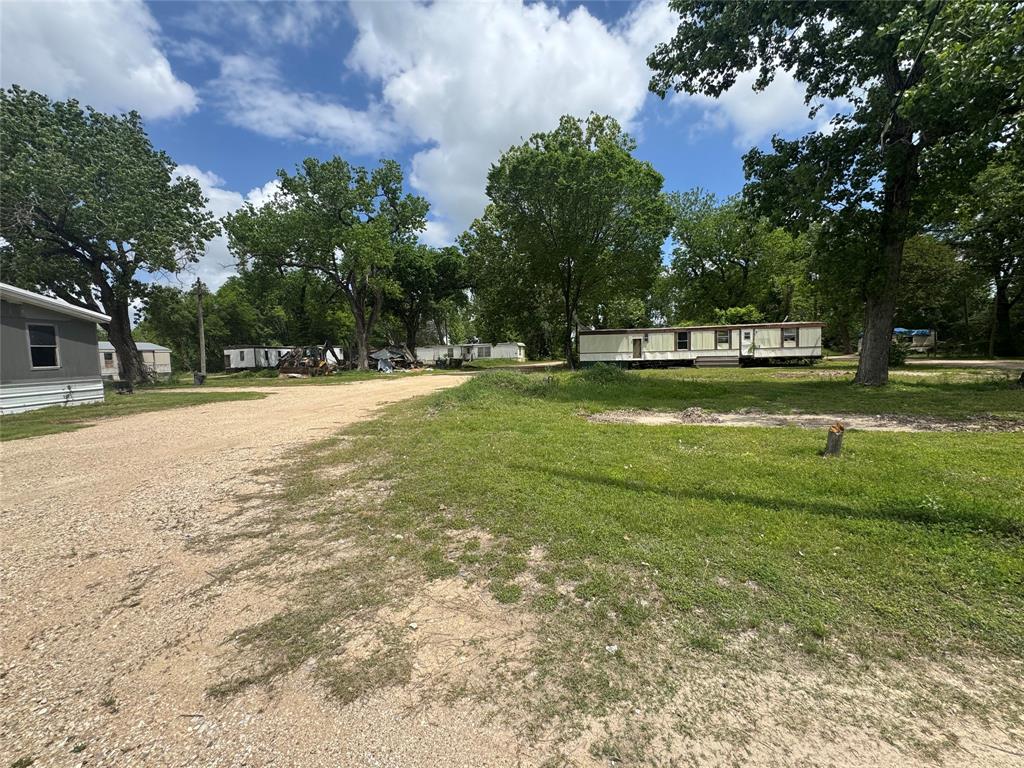 1300 S Loop Drive Property Photo 4