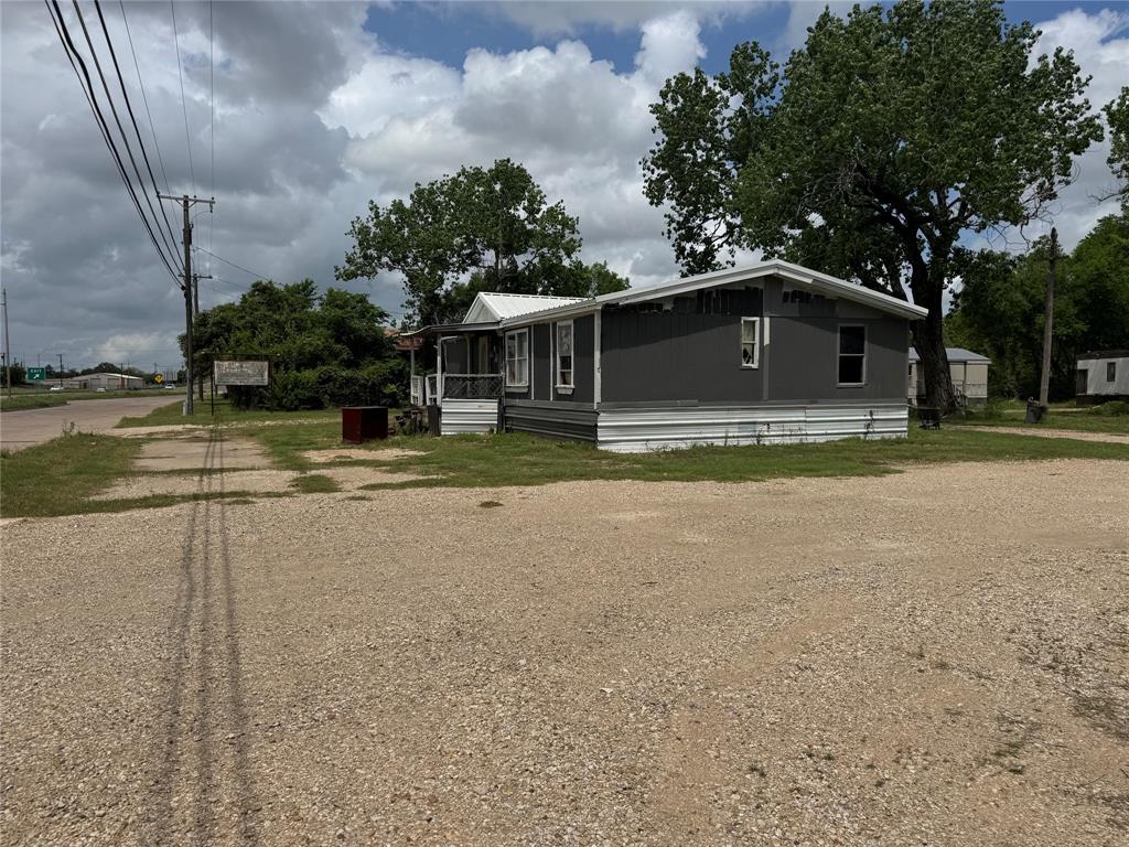 1300 S Loop Drive Property Photo 9