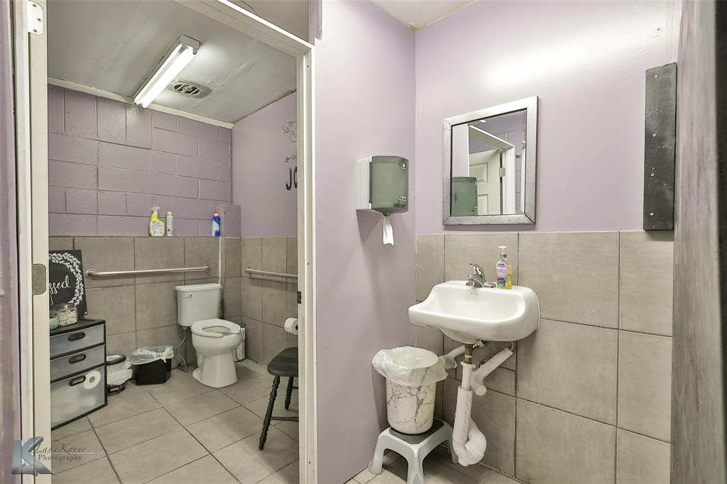 1701 N Treadaway Boulevard Property Photo 16