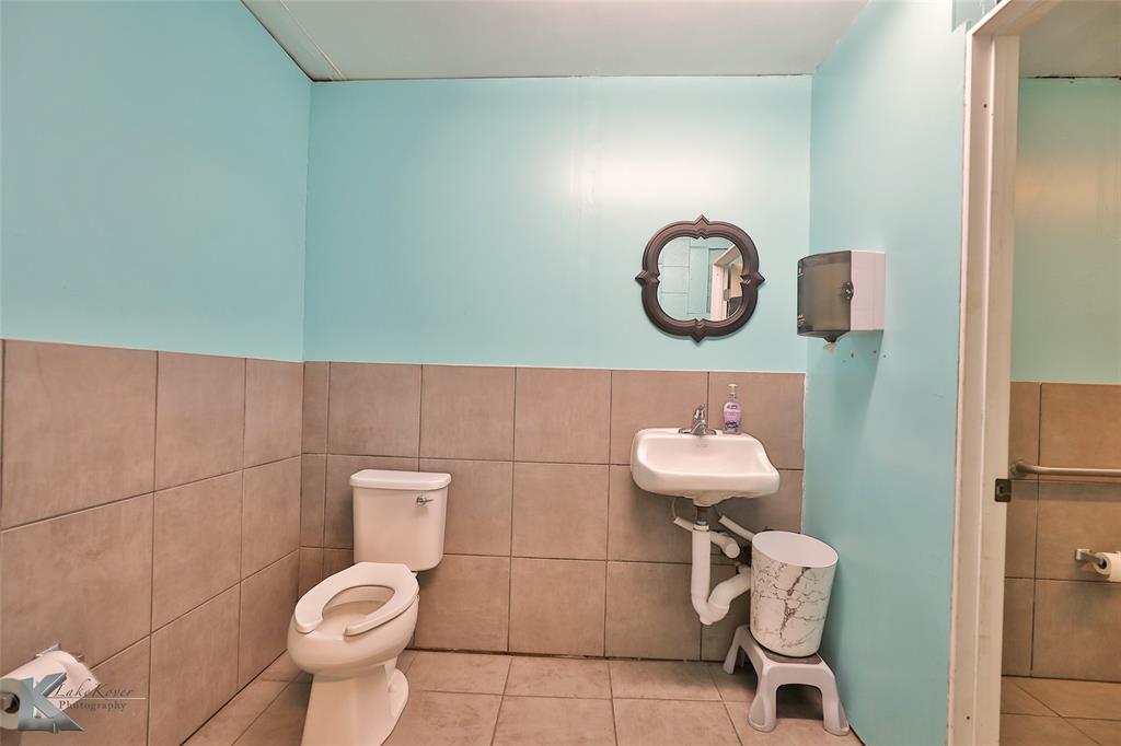 1701 N Treadaway Boulevard Property Photo 18