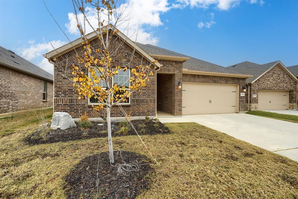 2935 Shetland Drive Property Photo 2