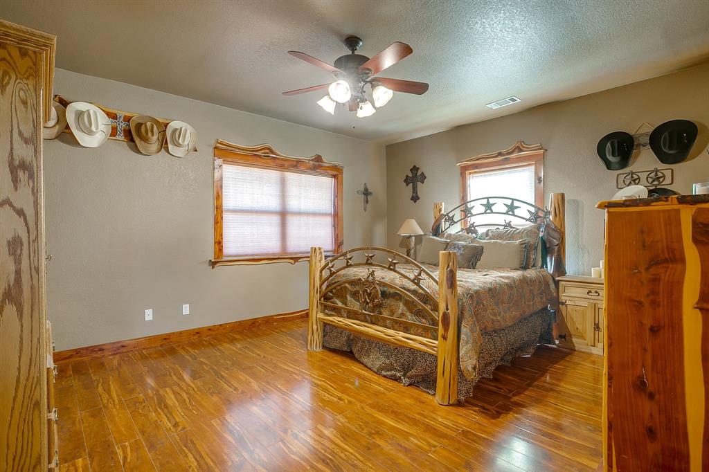 141 County Road 4793 Property Photo 10