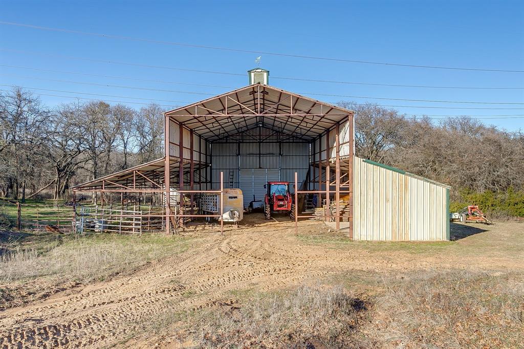 141 County Road 4793 Property Photo 15