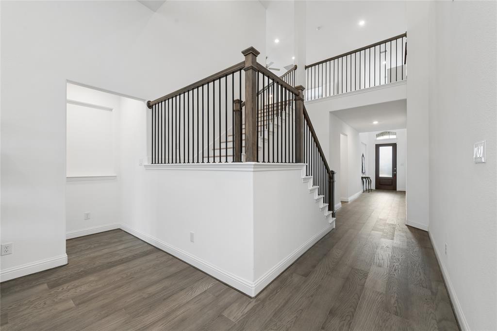 8227 Vitex Avenue Property Photo 8