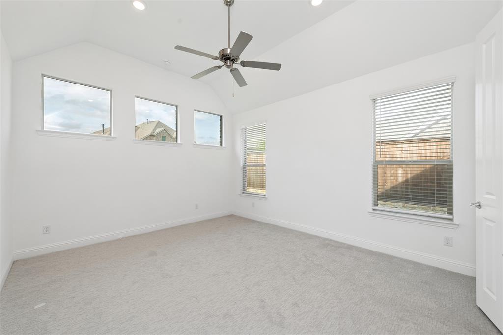 8227 Vitex Avenue Property Photo 14