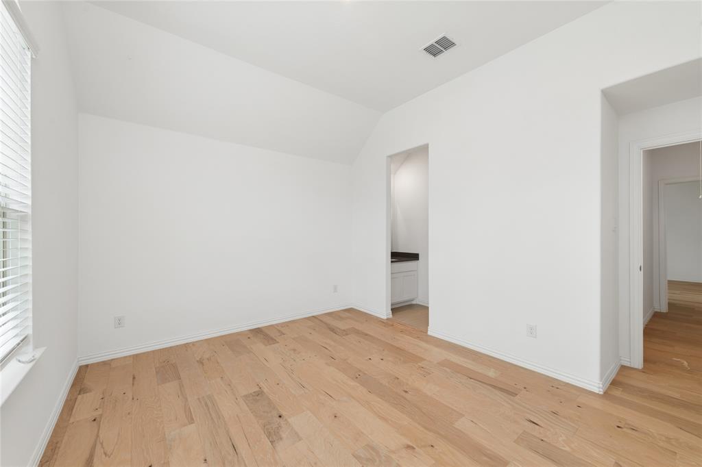 8227 Vitex Avenue Property Photo 24
