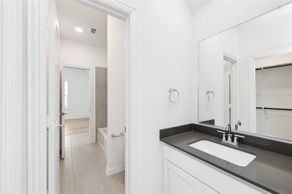 8227 Vitex Avenue Property Photo 30