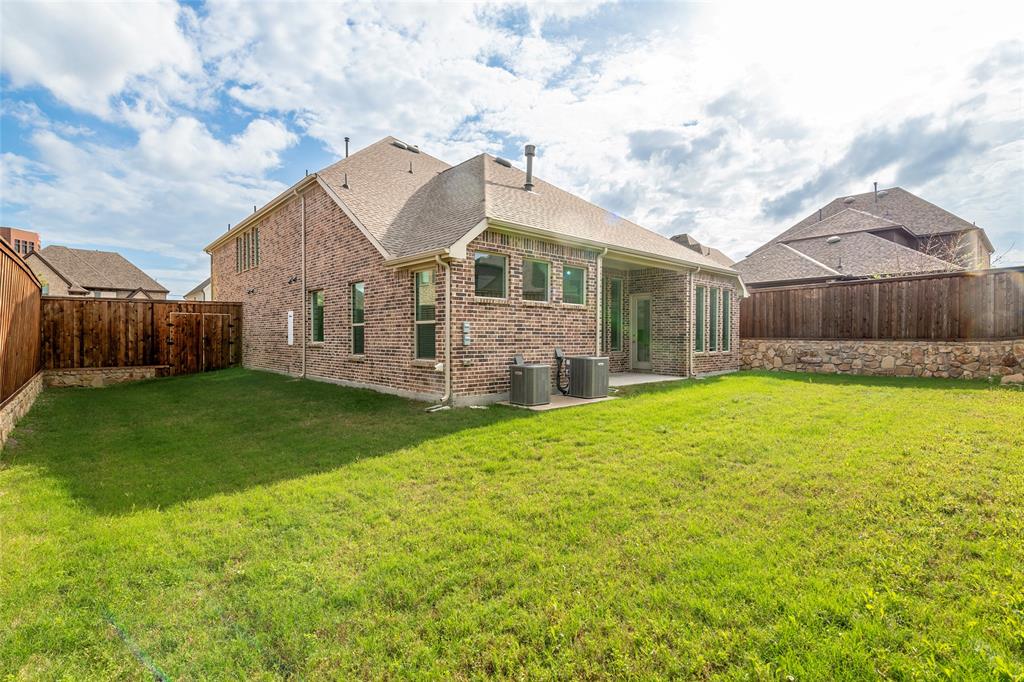 8227 Vitex Avenue Property Photo 38