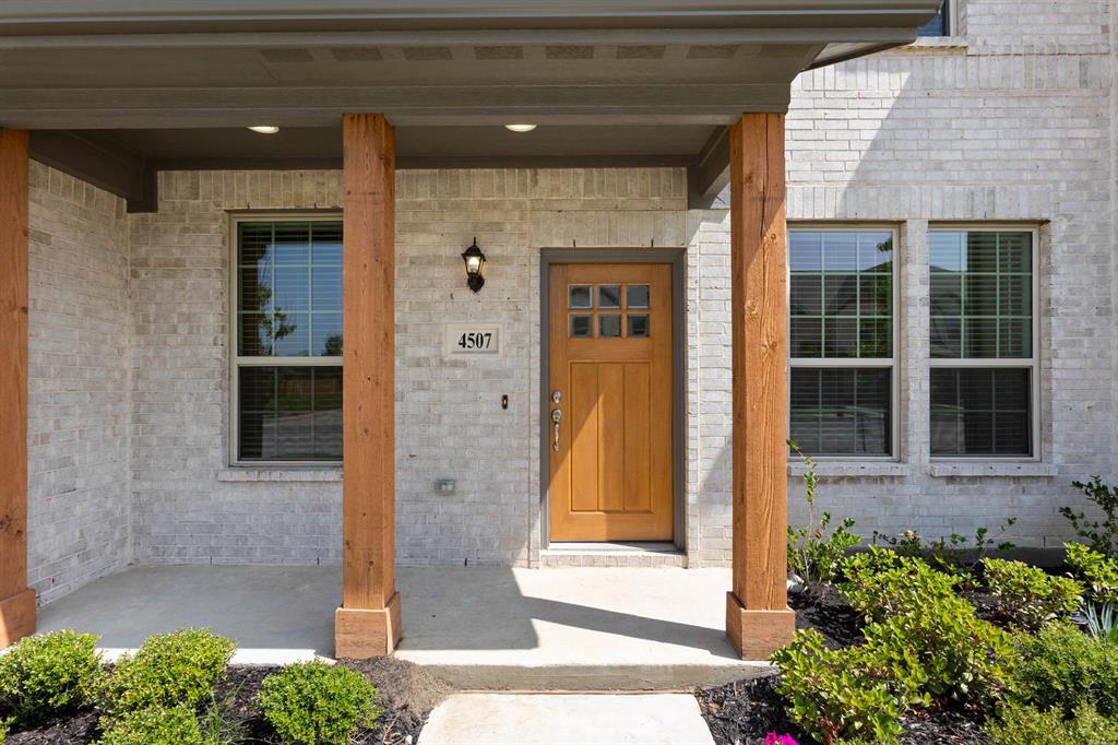 4507 Avion Drive Property Photo 3