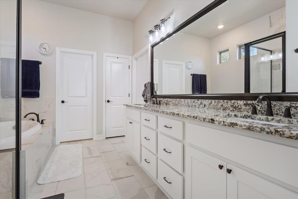 102 Rancho Del Lago Lane Property Photo 21